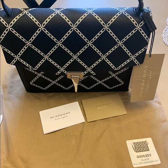 Burberry bag!SM MACKEN CHAIN PRINT! - Picture 15 of 16
